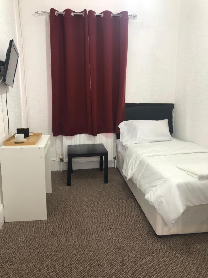 Saji Hotel Illford Ilford Luaran gambar