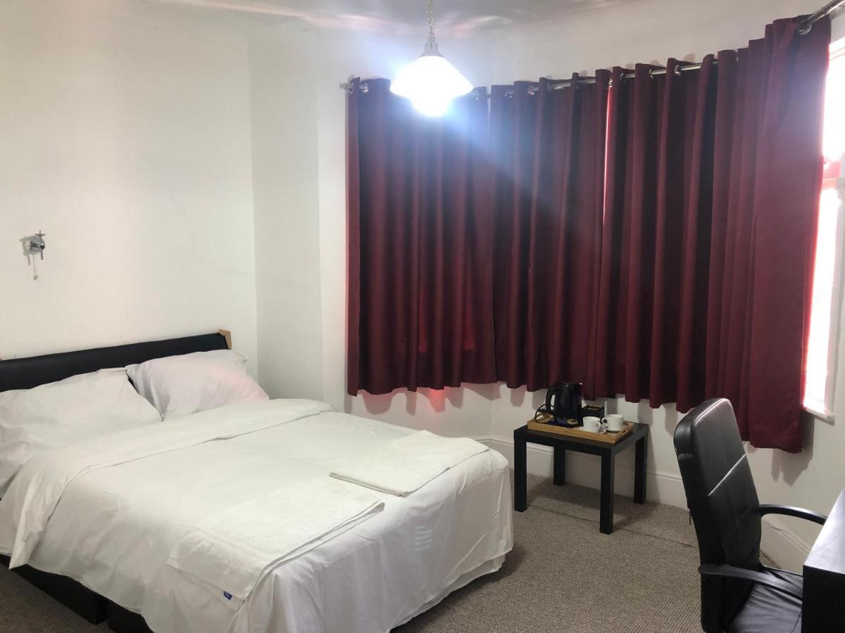Saji Hotel Illford Ilford Luaran gambar