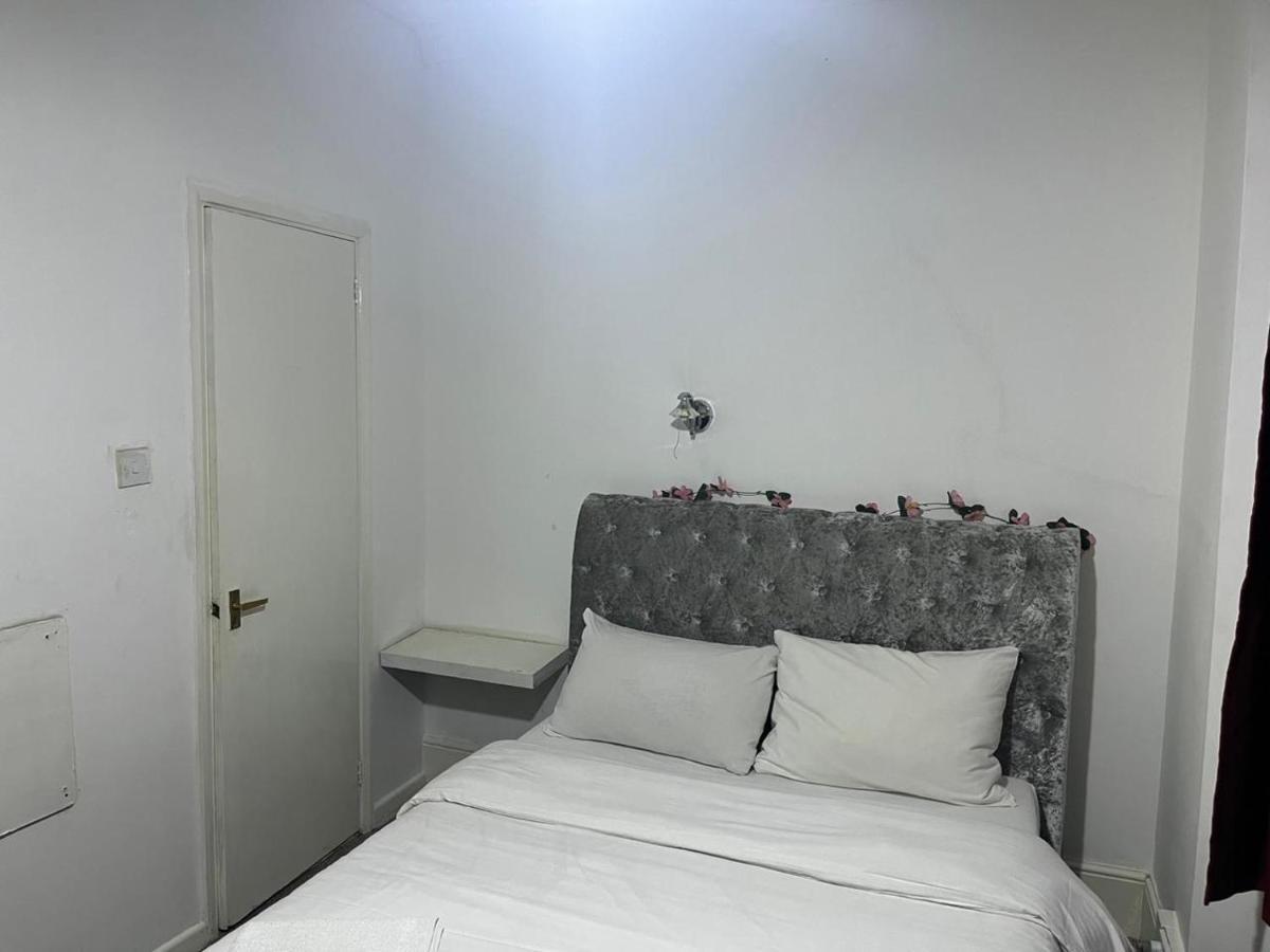 Saji Hotel Illford Ilford Luaran gambar