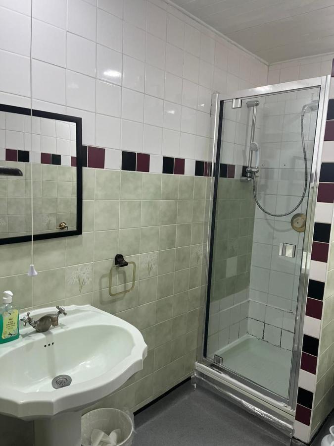 Saji Hotel Illford Ilford Luaran gambar