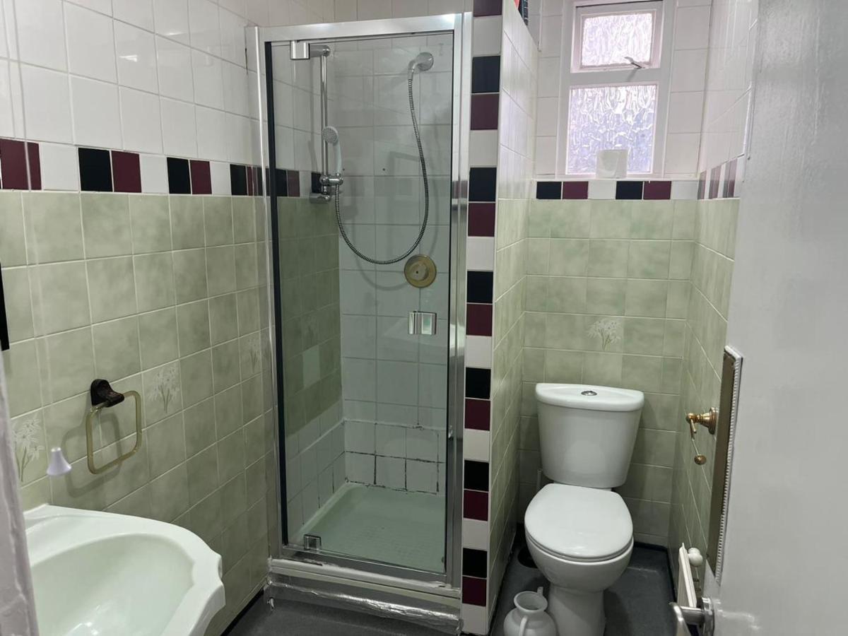Saji Hotel Illford Ilford Luaran gambar